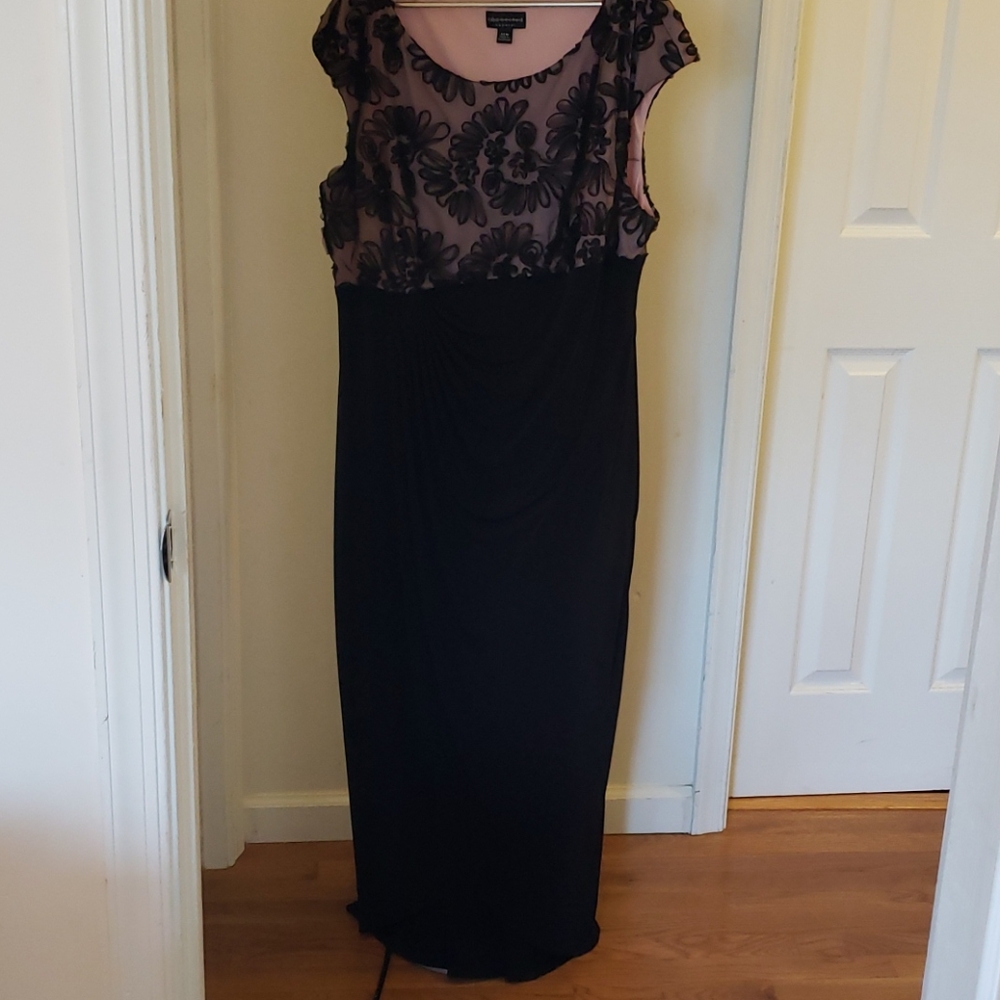 Sleeveless Prom/Evening/Wedding Dress